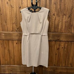 Tahari Arthur S. Levine